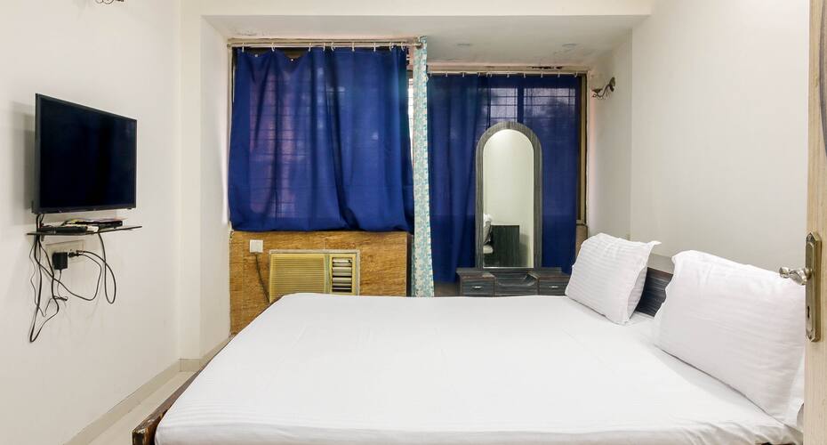 2 BHK Fully Furnished Chembur Apartment, Navi Mumbai 1